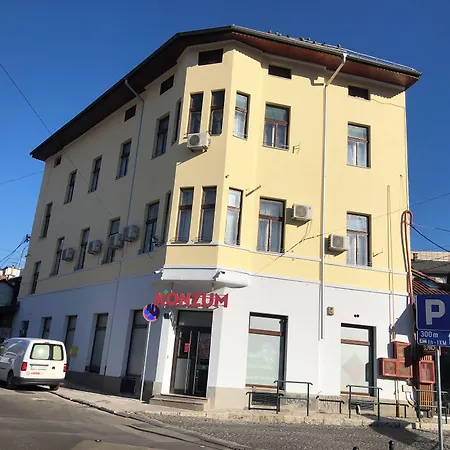 Guest house Pigeon Square