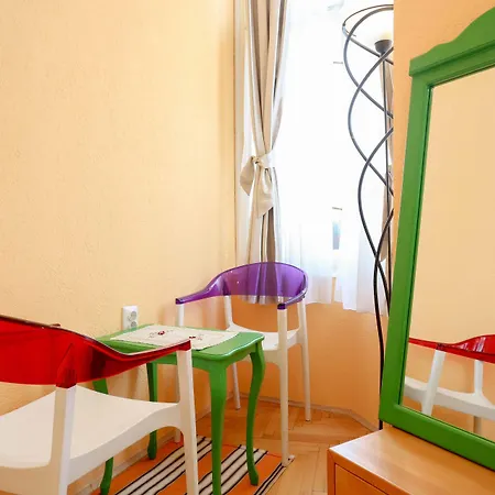 Gasthuis Pigeon Square