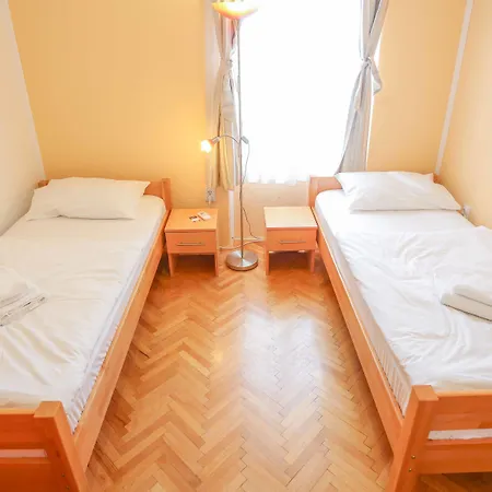 Pigeon Square Gasthuis Sarajevo