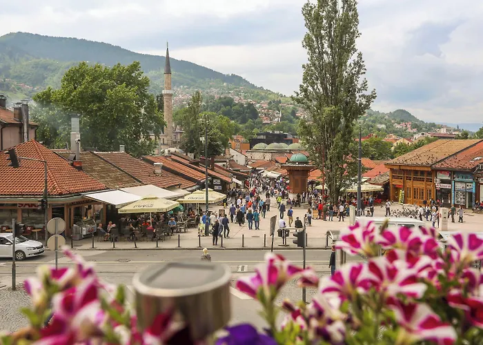 Pigeon Square Guest house