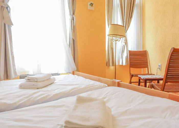 Pigeon Square Guest house